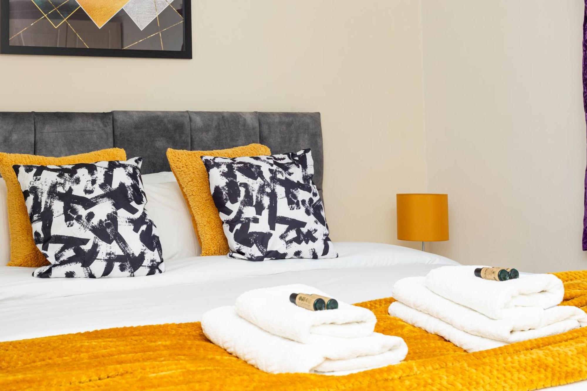 Charming 1Br Flat, Canning Town, Excel, City Hall لندن المظهر الخارجي الصورة