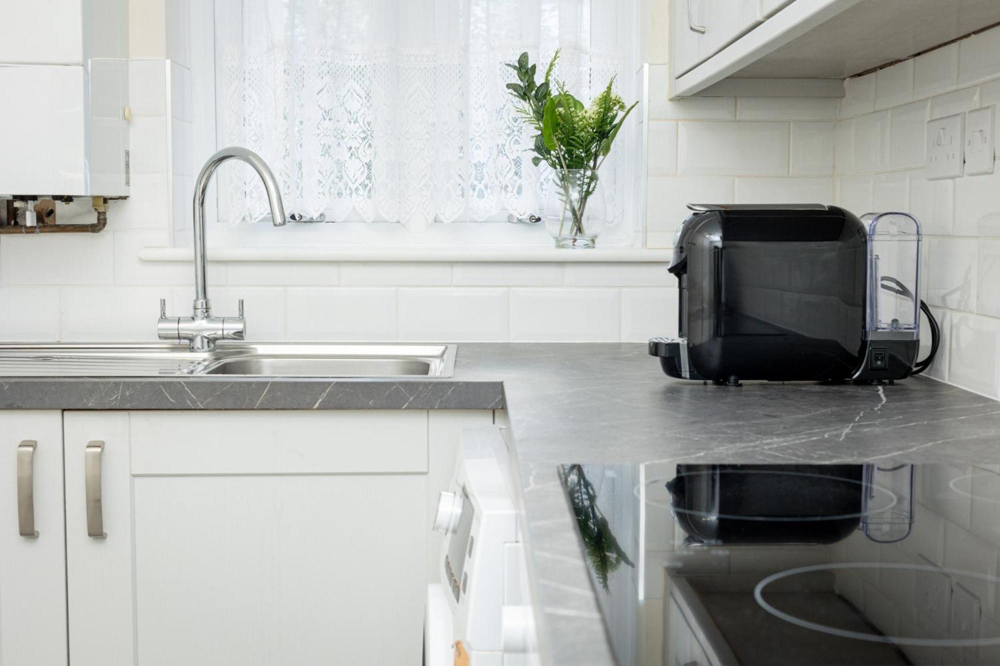 Charming 1Br Flat, Canning Town, Excel, City Hall لندن المظهر الخارجي الصورة